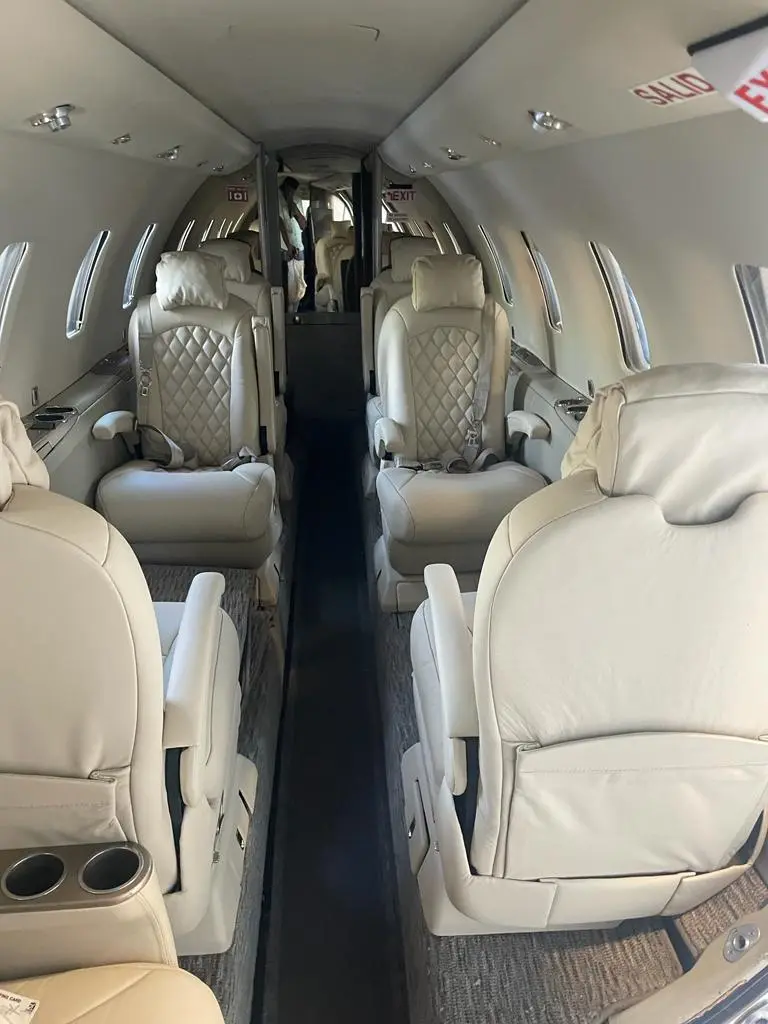 Interior Jet Privado